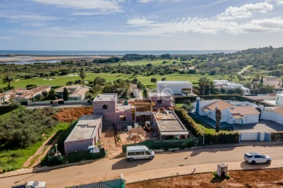 Moradia T5 para Venda em Odiaxere