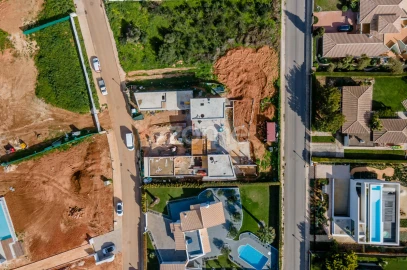 Moradia T5 para Venda em Odiaxere