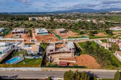 Moradia T5 para Venda em Odiaxere