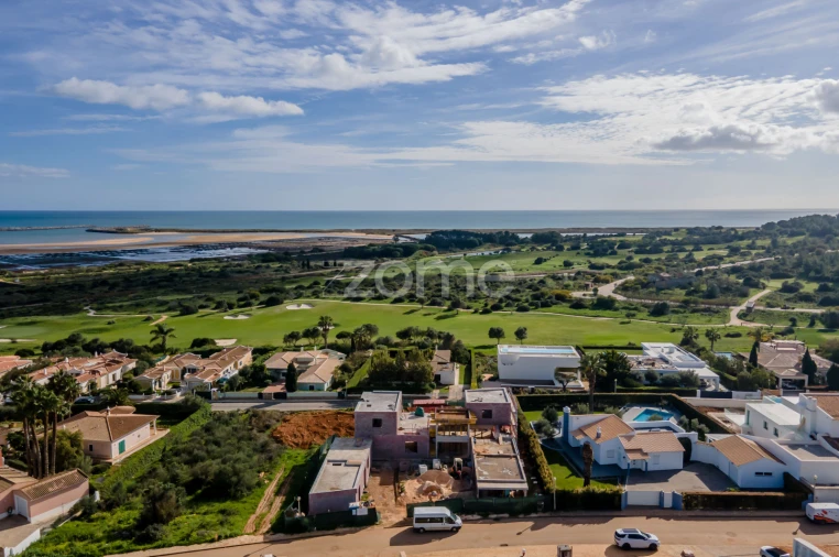 Moradia T5 para Venda em Odiaxere Foto 12