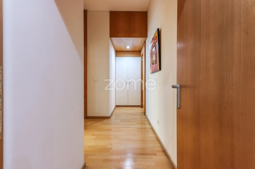 Apartamento T2 para Venda em Misericórdia Foto 18
