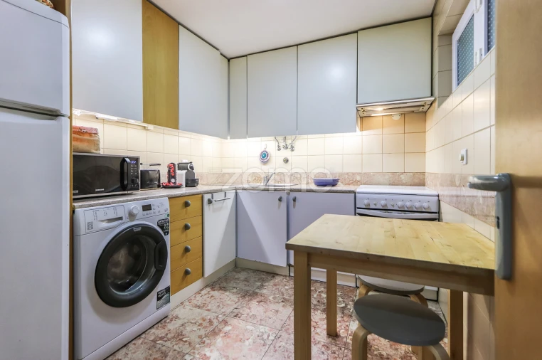 Apartamento T2 para Venda em Misericórdia Foto 9