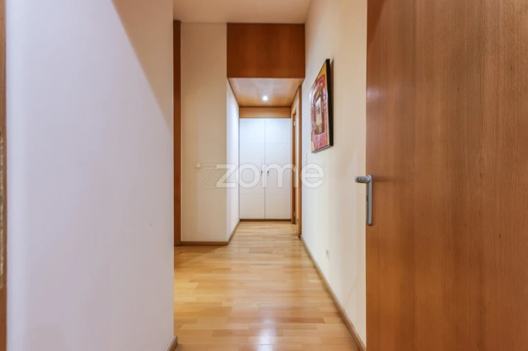 Apartamento T2 para Venda em Misericórdia Foto 18