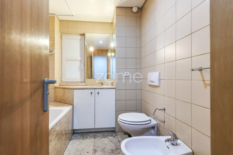 Apartamento T2 para Venda em Misericórdia Foto 22