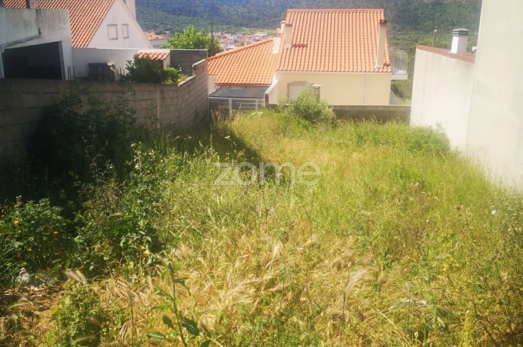 Terreno para Venda em Minde Foto 2