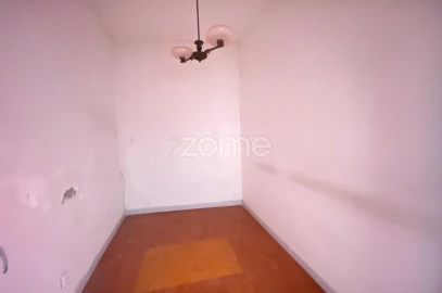 Moradia T3 para Venda em Campanhã