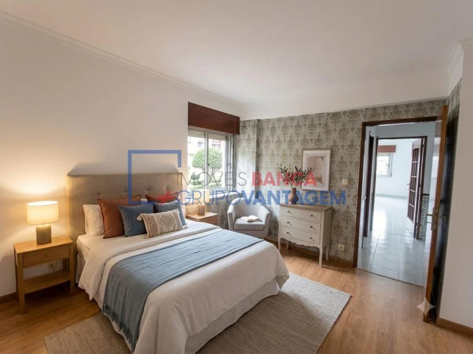 Apartamento T2 para Venda em Agualva e Mira-Sintra Foto 10
