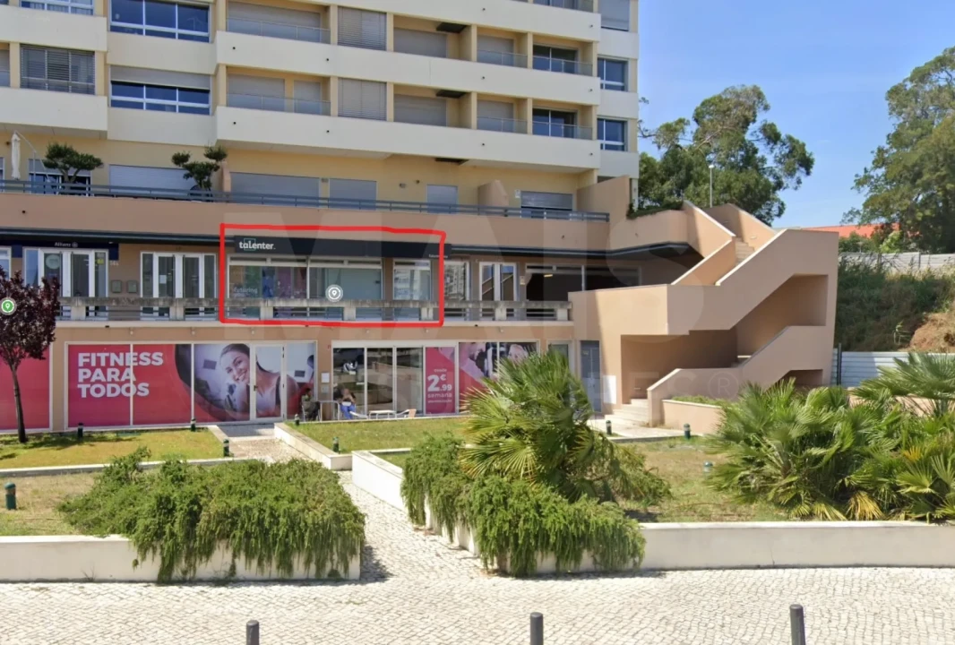 Loja para Arrendamento em Lumiar Foto 5