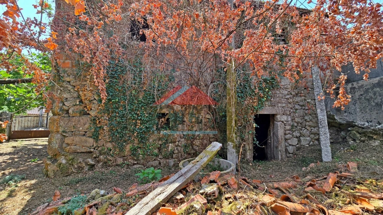 Moradia T2 para Venda em Abedim Foto 7