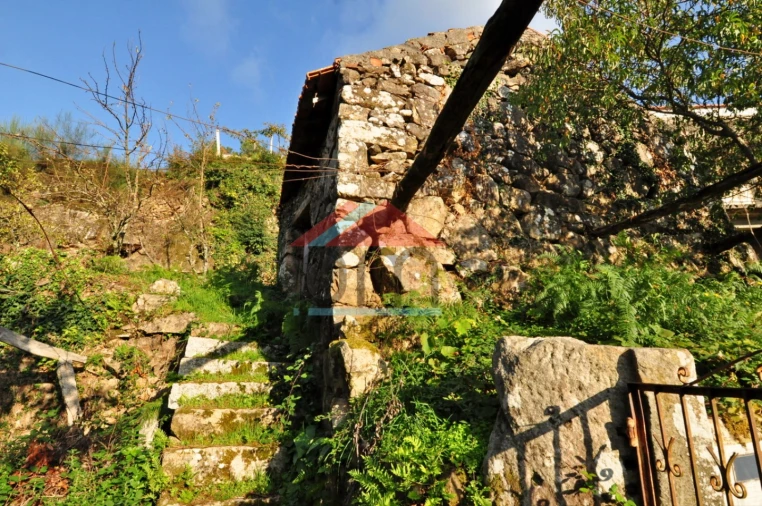 Moradia T2 para Venda em Abedim Foto 14