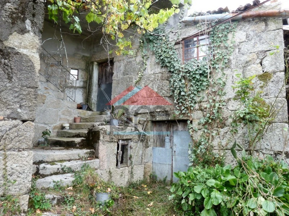 Moradia T3 para Venda em Ruivães e Campos Foto 8