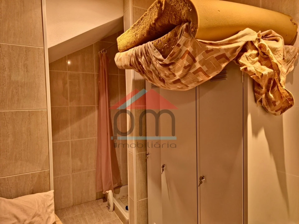 Loja para Venda em Gião Foto 9