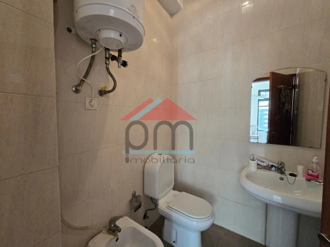 Loja para Venda em Gião Foto 4