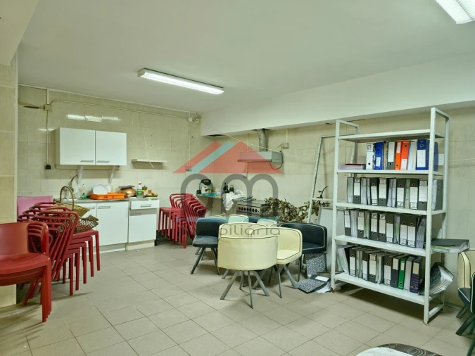 Loja para Venda em Gião Foto 8