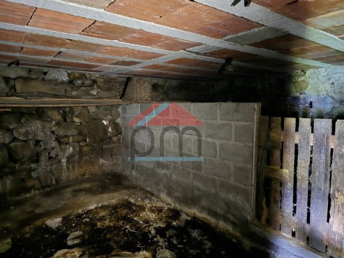 Moradia T2 para Venda em Tangil Foto 5