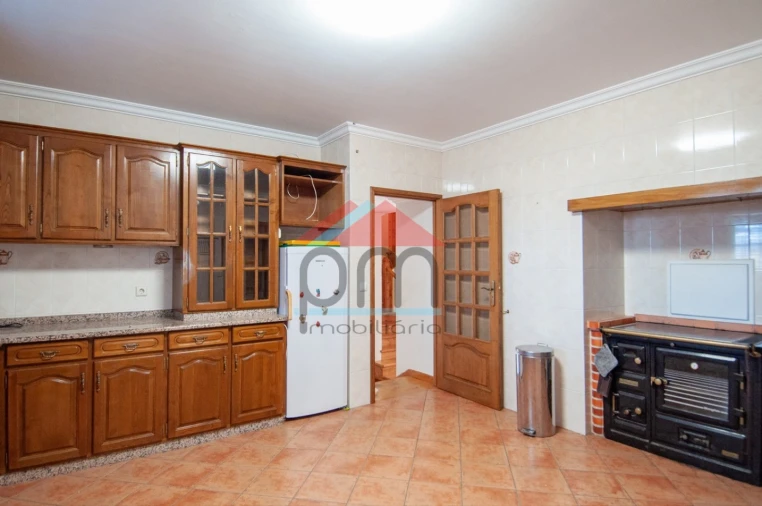 Moradia T4 para Venda em Longos Vales Foto 4