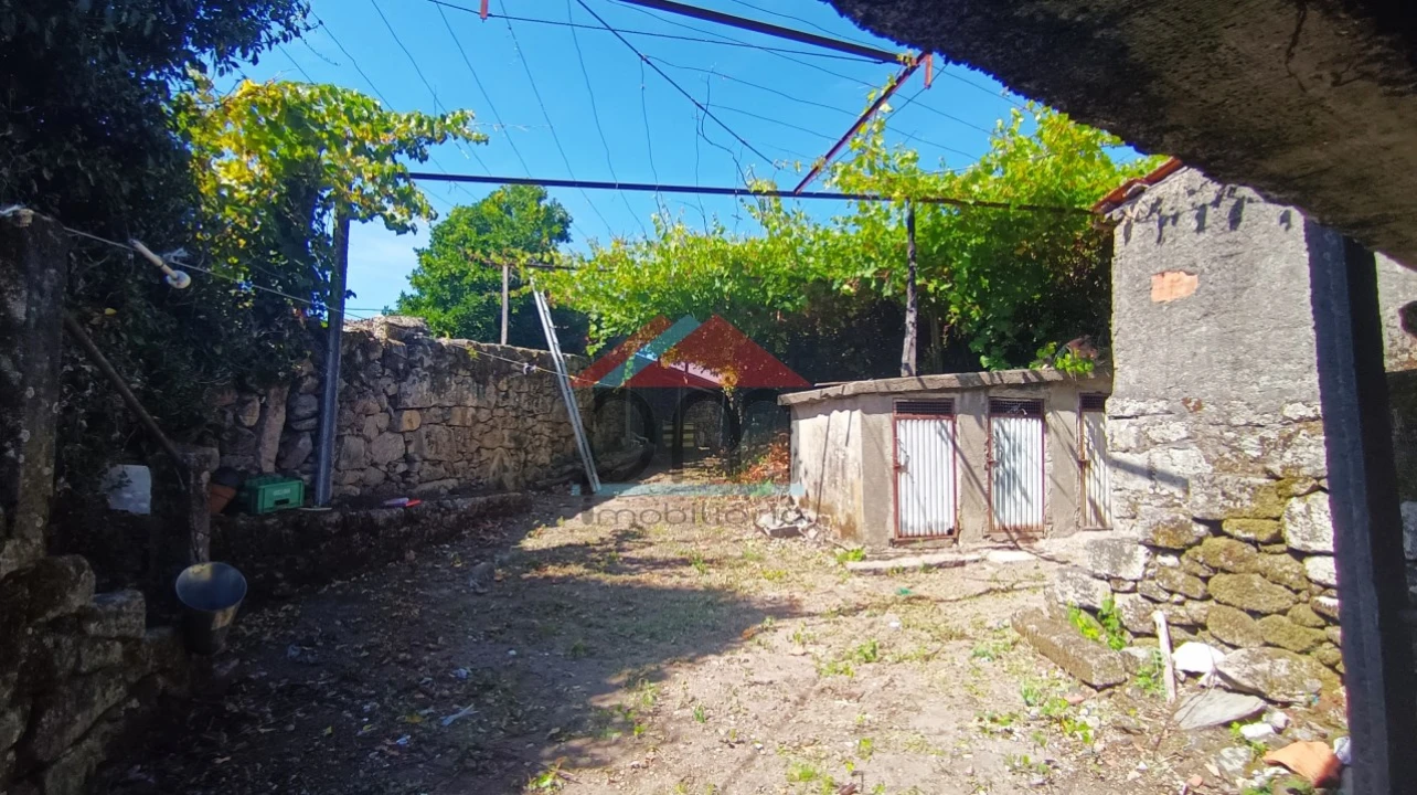 Moradia T2 para Venda em Gave Foto 13