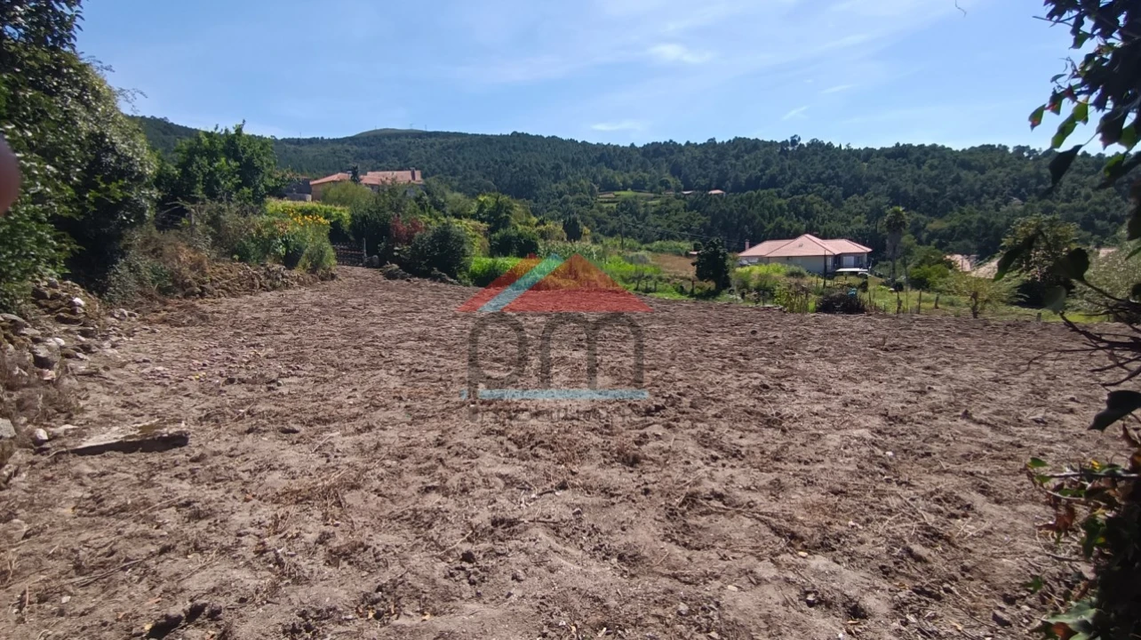 Moradia T2 para Venda em Gave Foto 16