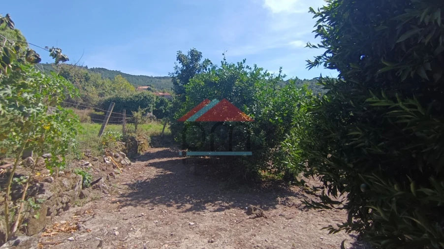 Moradia T2 para Venda em Gave Foto 17