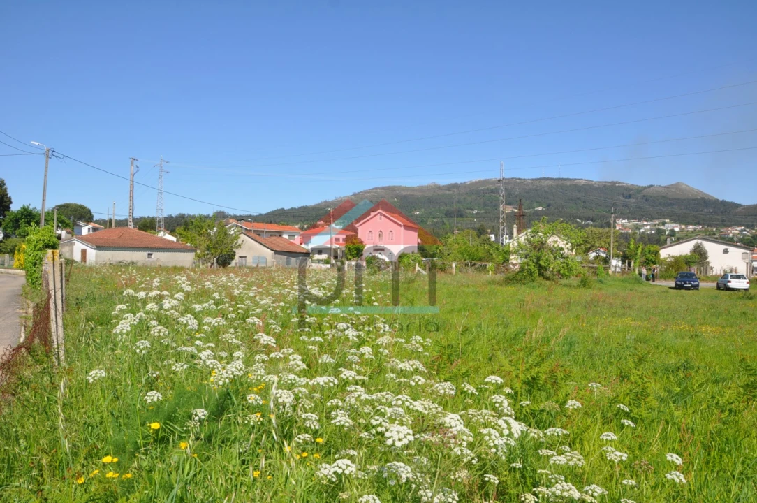 Terreno para Venda em Valença, Cristelo Covo e Arão Foto 5