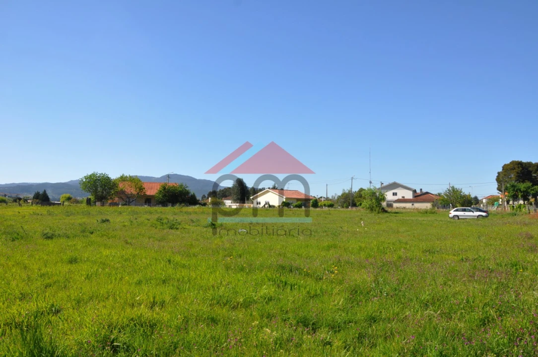Terreno para Venda em Valença, Cristelo Covo e Arão Foto 6