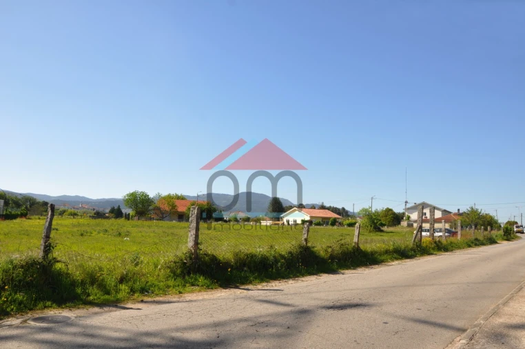 Terreno para Venda em Valença, Cristelo Covo e Arão Foto 1
