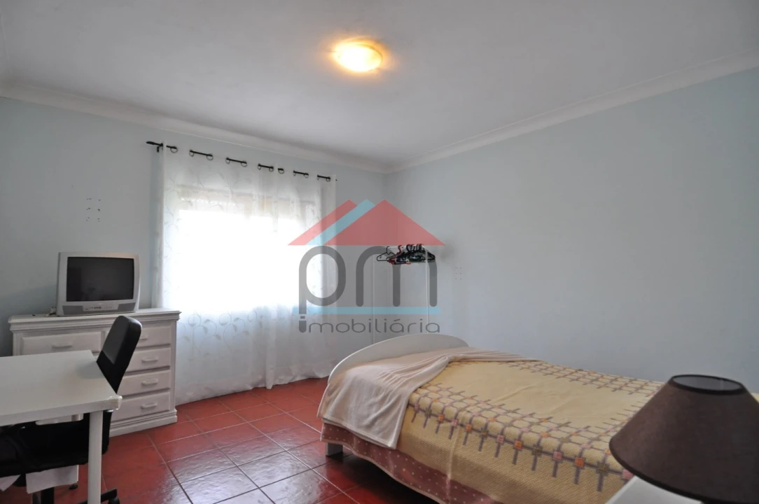 Moradia T5 para Venda em Mazedo e Cortes Foto 16