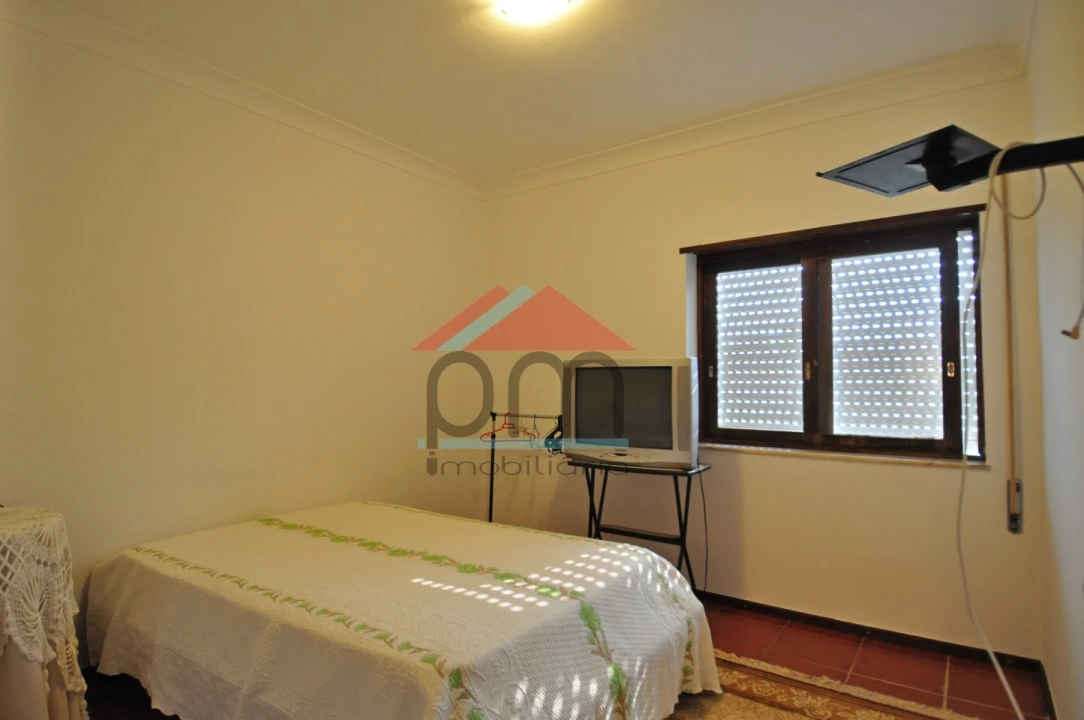 Moradia T5 para Venda em Mazedo e Cortes Foto 17