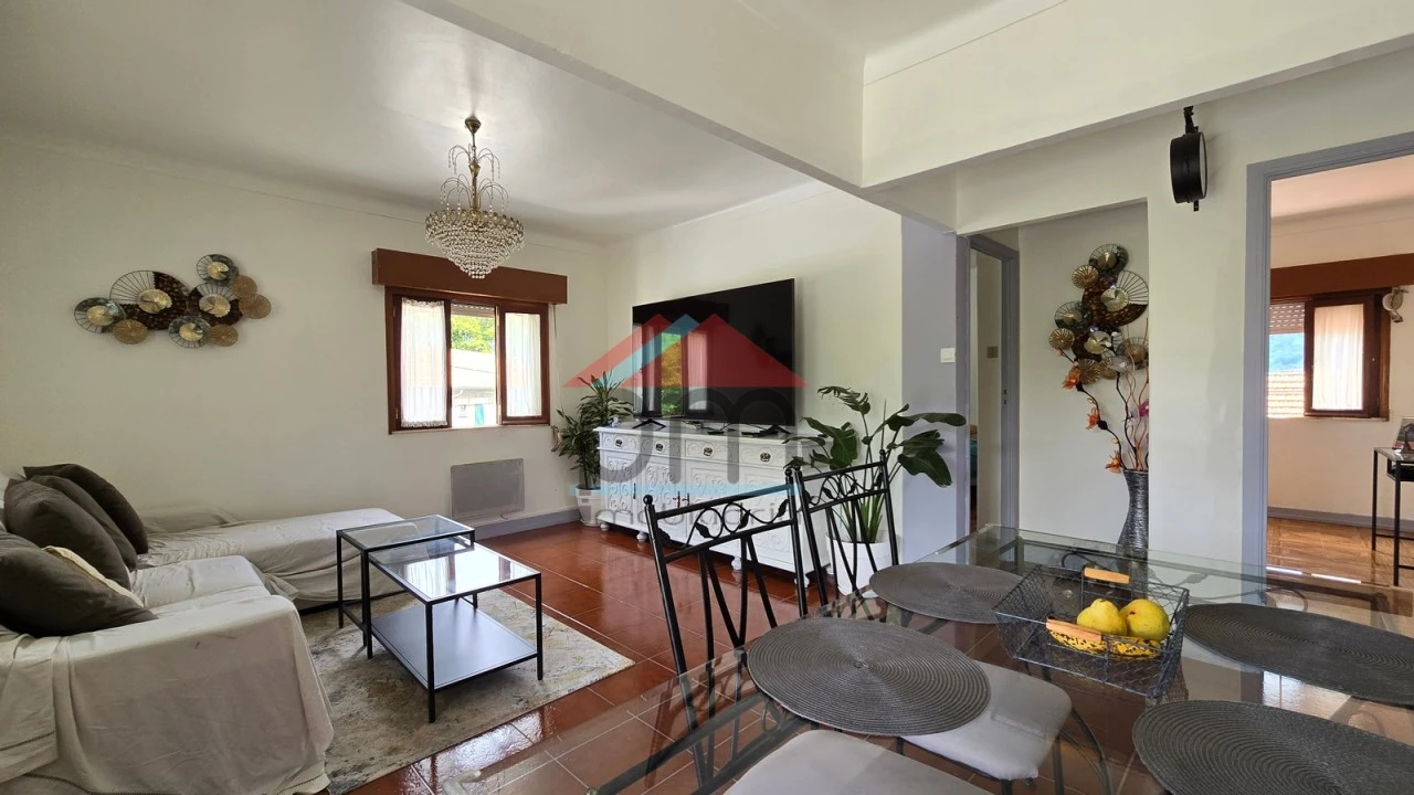 Moradia T5 para Venda em Covas Foto 2