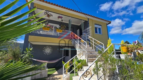 Moradia T5 para Venda em Covas