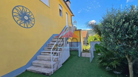 Moradia T5 para Venda em Covas
