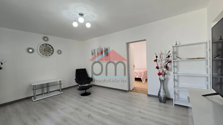 Moradia T5 para Venda em Covas Foto 10