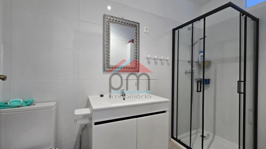 Moradia T5 para Venda em Covas Foto 19