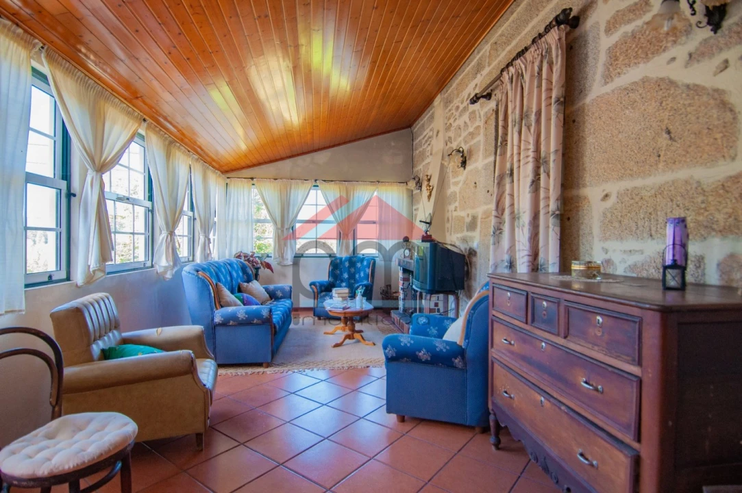 Moradia T4 para Venda em Messegães, Valadares e Sá Foto 17