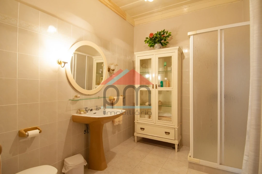 Moradia T4 para Venda em Messegães, Valadares e Sá Foto 21