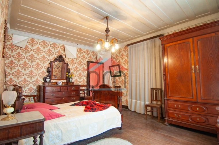 Moradia T4 para Venda em Messegães, Valadares e Sá Foto 13