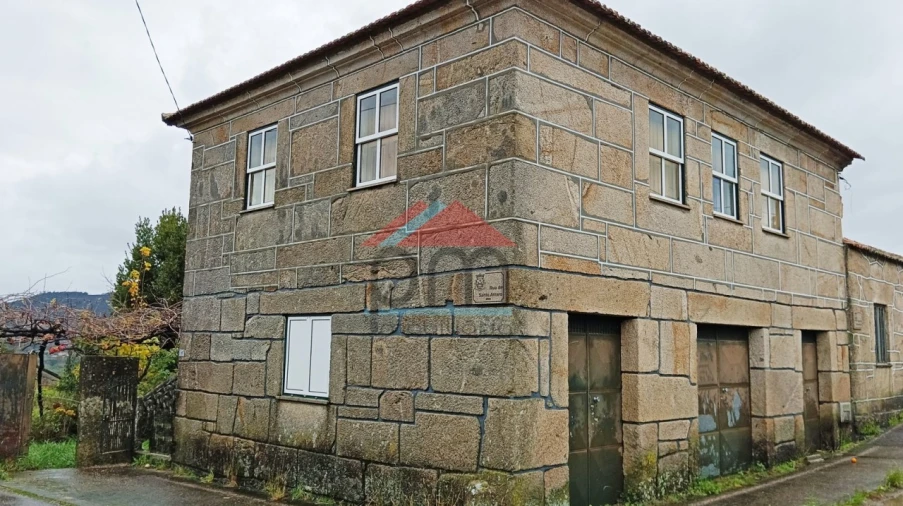 Moradia T2 para Venda em Ceivães e Badim Foto 3