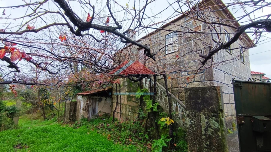 Moradia T2 para Venda em Ceivães e Badim Foto 12