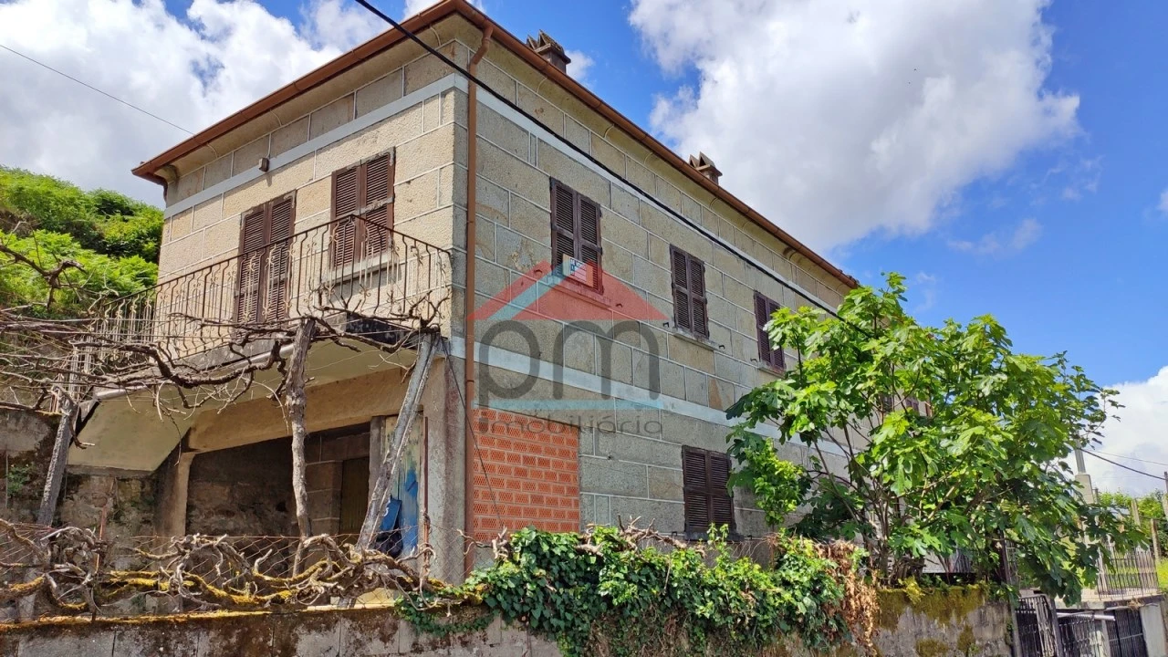 Moradia T3 para Venda em Riba de Mouro Foto 2