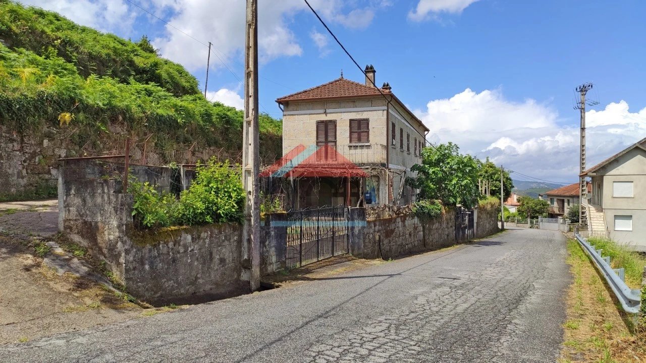 Moradia T3 para Venda em Riba de Mouro Foto 5