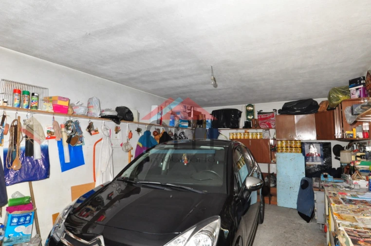 Moradia T4 para Venda em Riba de Mouro Foto 14