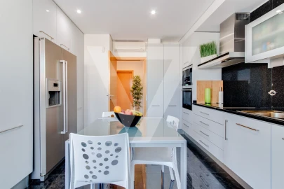 Apartamento T4 para Venda em Pedrouços