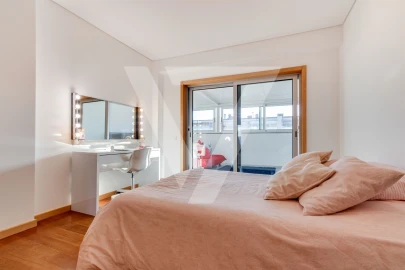 Apartamento T4 para Venda em Pedrouços