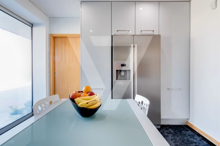 Apartamento T4 para Venda em Pedrouços Foto 24