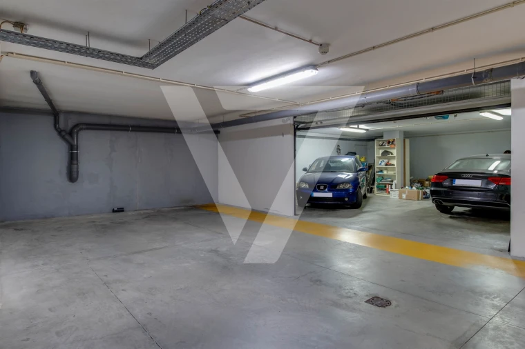 Apartamento T4 para Venda em Pedrouços Foto 49