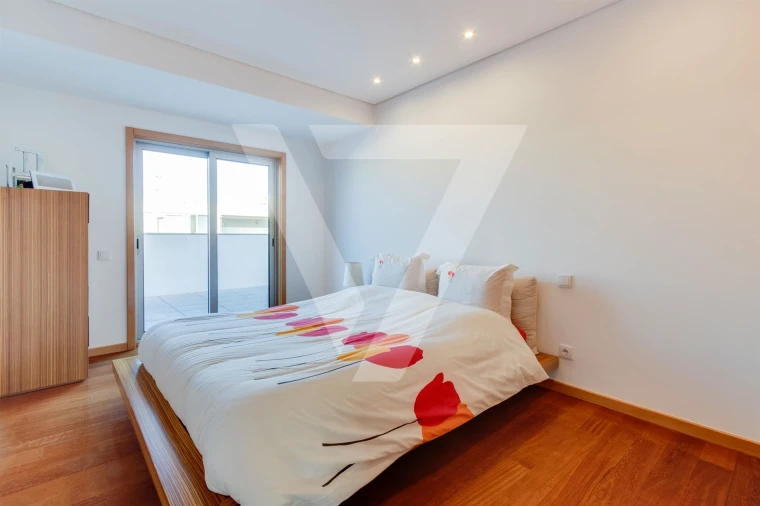 Apartamento T4 para Venda em Pedrouços Foto 42