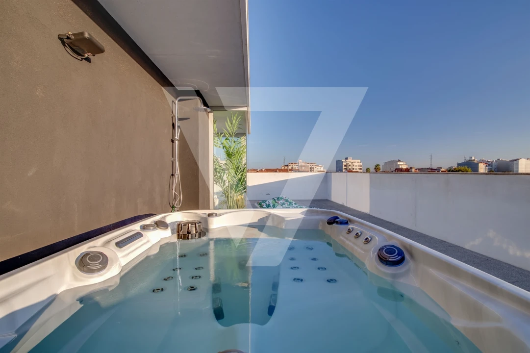 Apartamento T4 para Venda em Pedrouços Foto 1