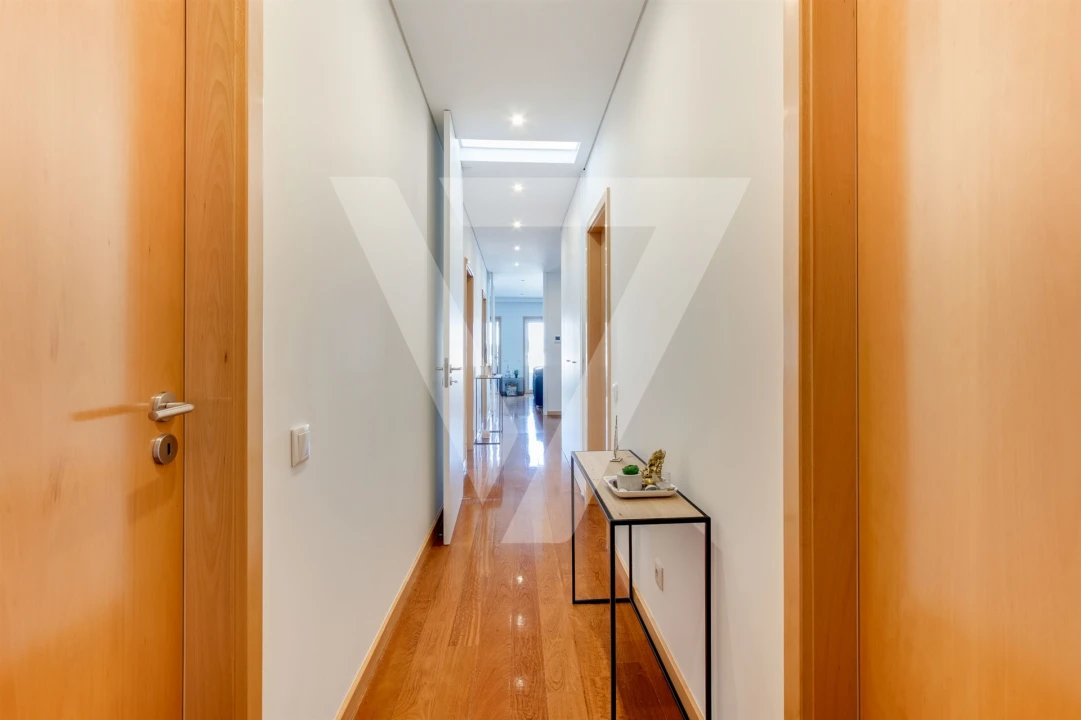 Apartamento T4 para Venda em Pedrouços Foto 31