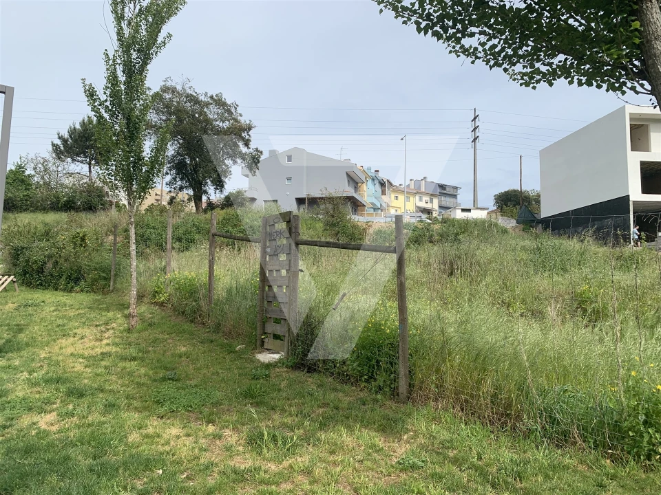 Terreno para Venda em Rio Tinto Foto 11