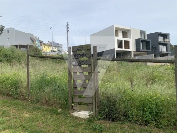 Terreno para Venda em Rio Tinto